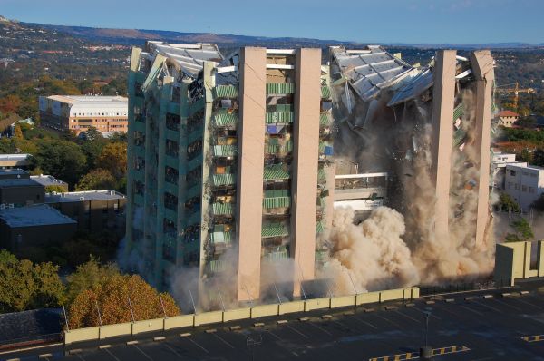 Building Removal in Simi Valley