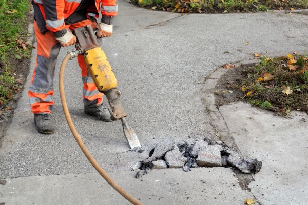 Concrete Sidewalk Removal in Simi Valley